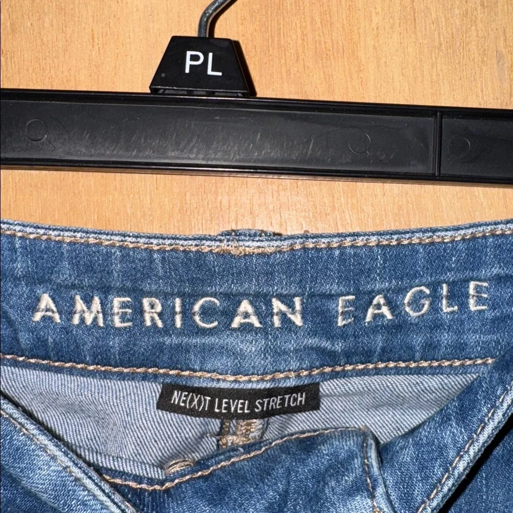 American Eagle Outfitters “Destroyed” Stretch Ankle Jeans - Picture 4 of 6